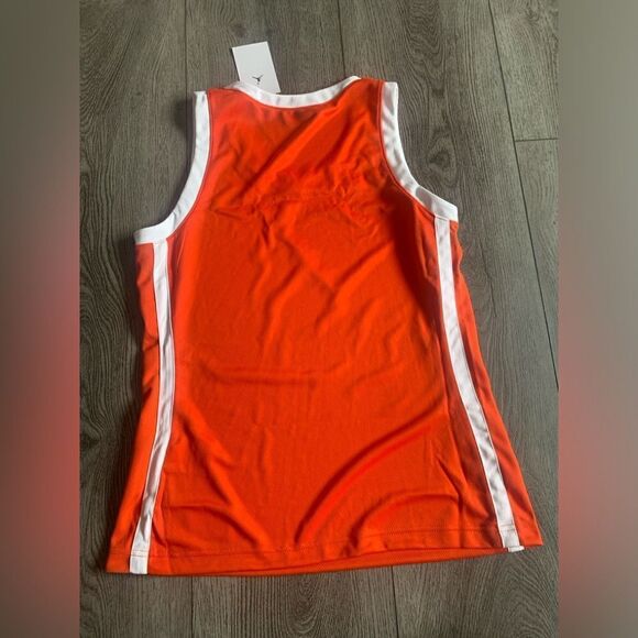 Jordan woman’s basketball tank top - Picture 2 of 3